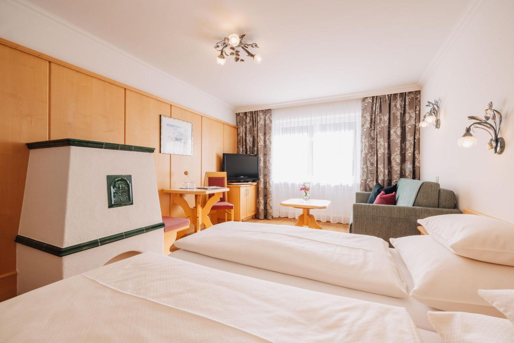 Hotel Garni Lavendel Лех-ам-Арльберг Екстер'єр фото